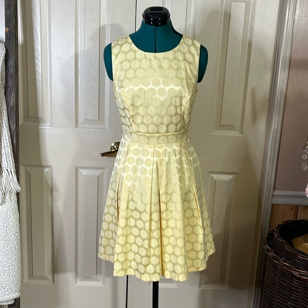 Love 21 yellow Mini dress.(175)